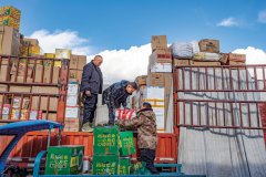 西藏申扎：新鲜果蔬直达海拔4700米牧区深